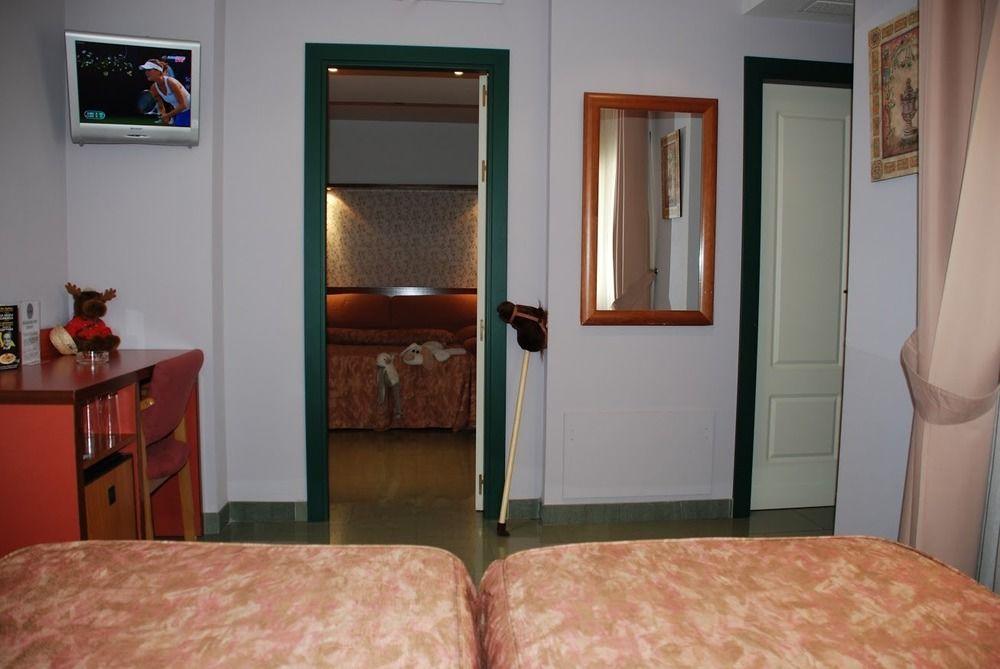 Hotel Jardin De Αράνχουεζ Εξωτερικό φωτογραφία
